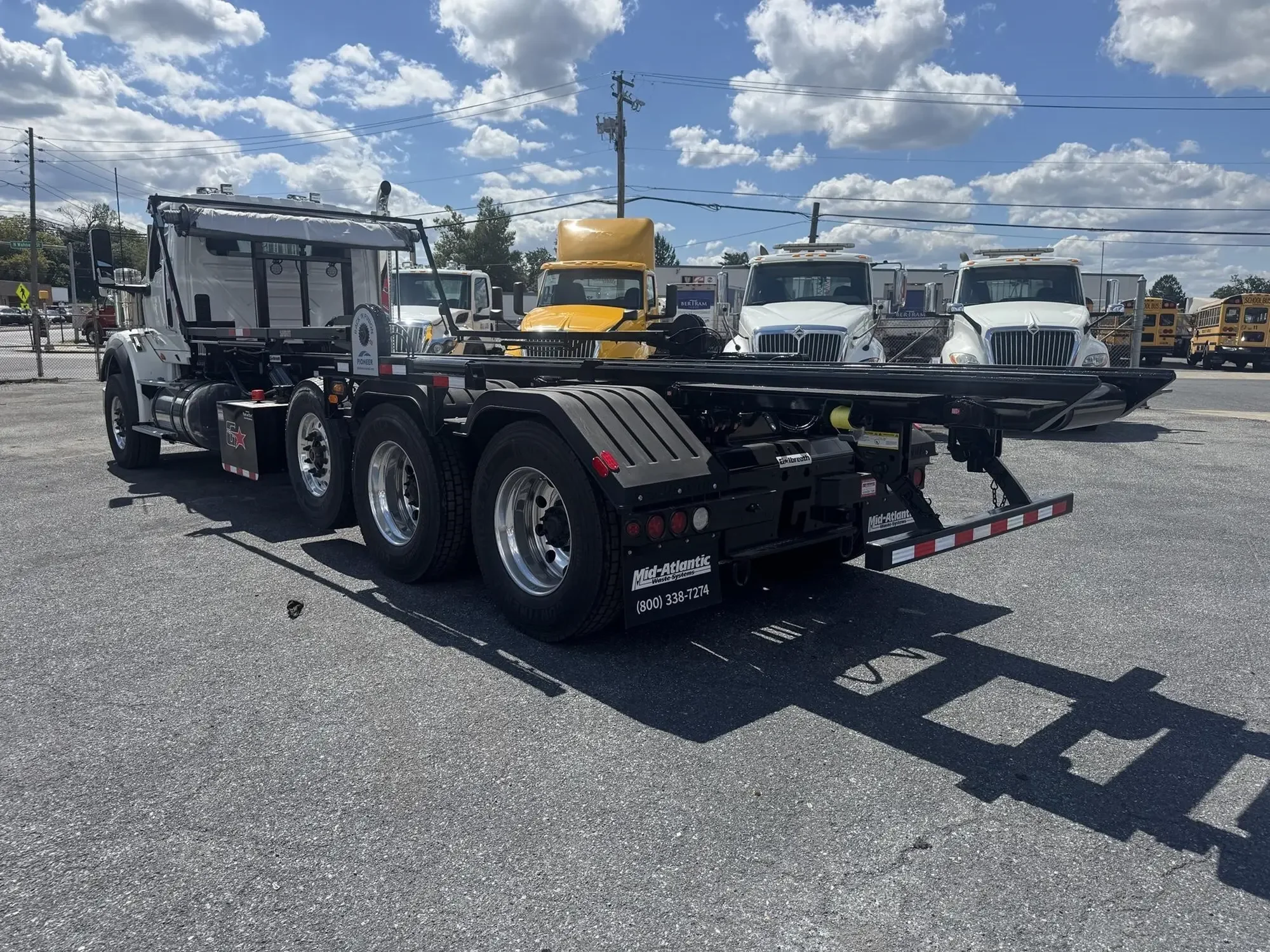 2026 International HX - image 3