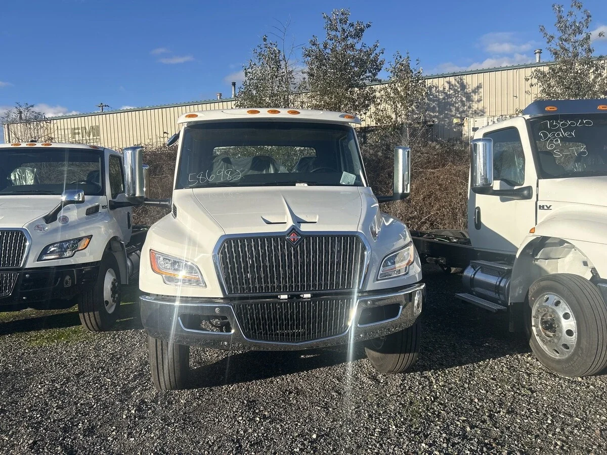2025 International MV — photo 2