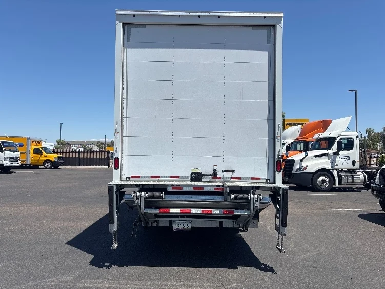 2022 Freightliner eM2 in Phoenix, AZ — photo 7