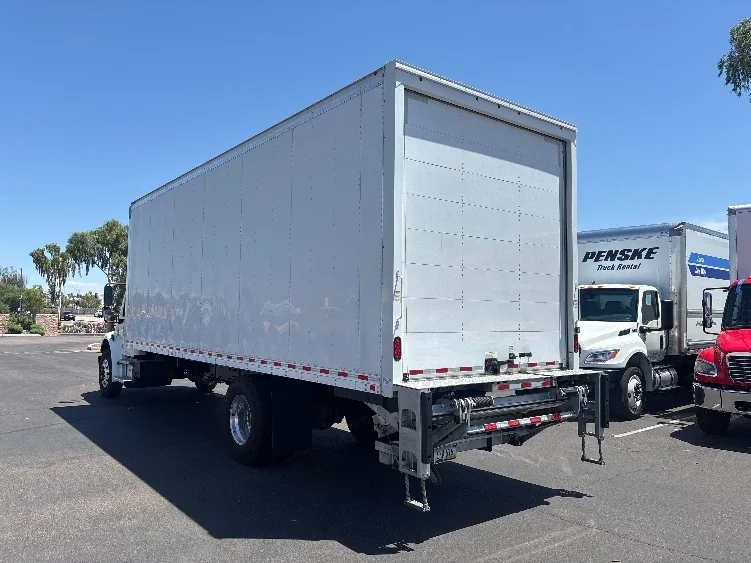 2022 Freightliner eM2 in Phoenix, AZ — photo 6