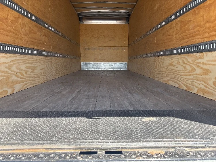 2022 Freightliner eM2 in Phoenix, AZ — photo 10