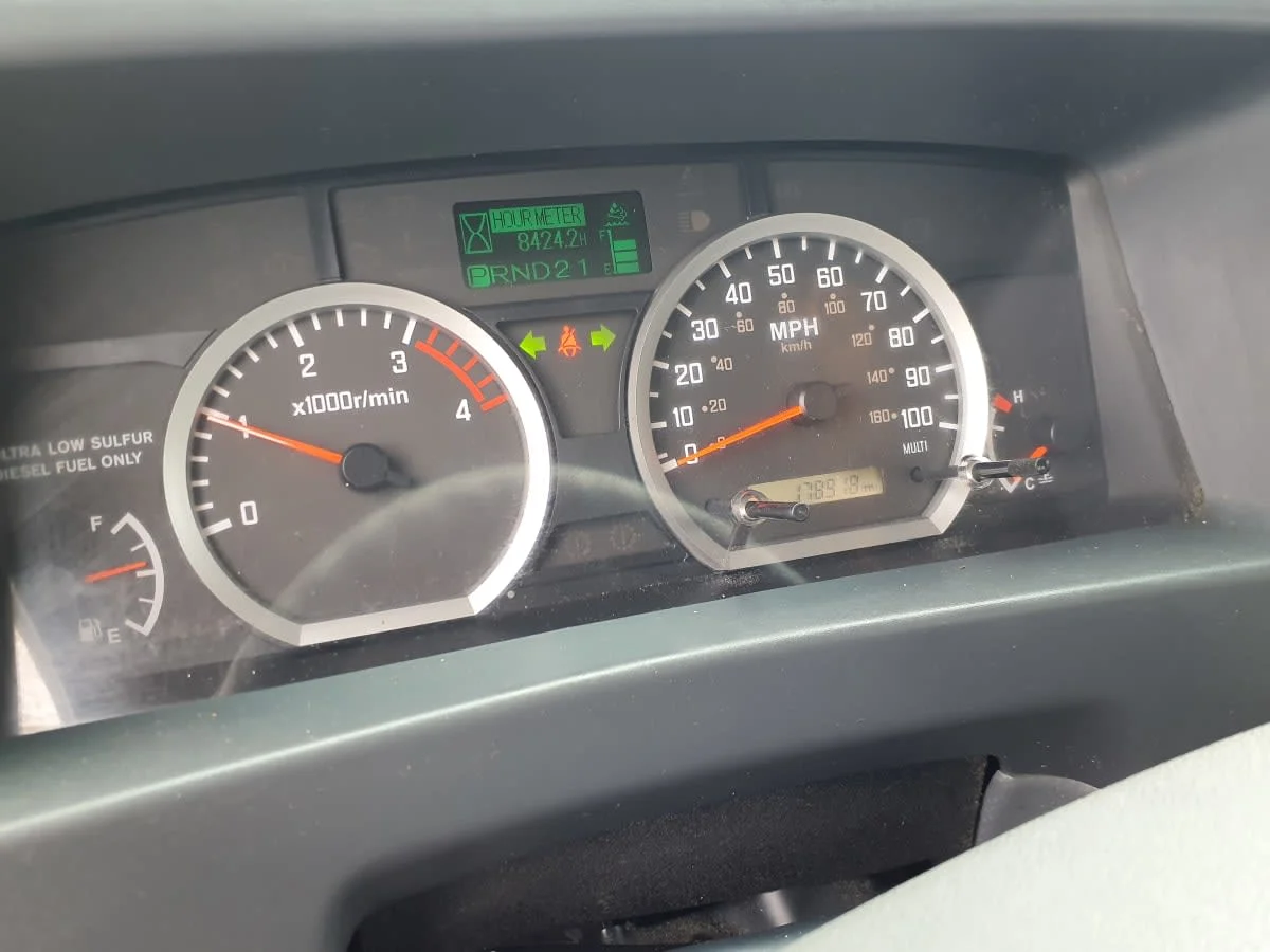 2019 Isuzu NRR - image 11