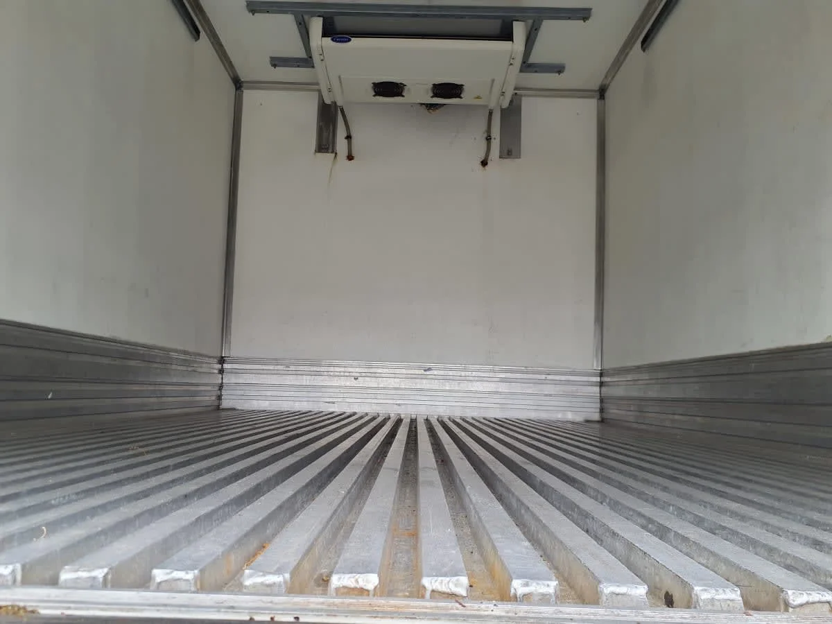 2019 Isuzu NRR - image 9