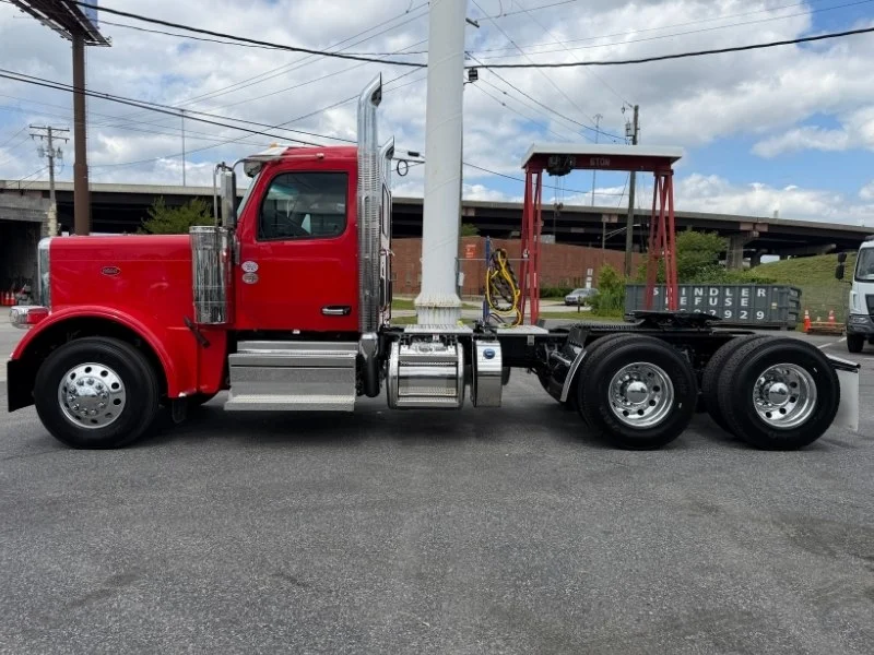 2027 Peterbilt 589 in Baltimore, MD — photo 6