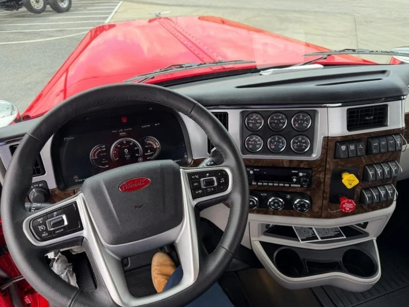 2027 Peterbilt 589 in Baltimore, MD — photo 10