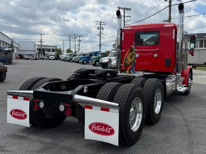 2027 Peterbilt 589 in Baltimore, MD — photo 13
