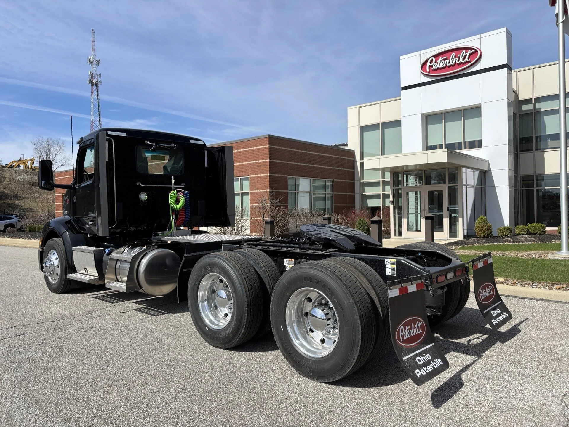 2027 Peterbilt 579 in Broadview Hts, OH — photo 7