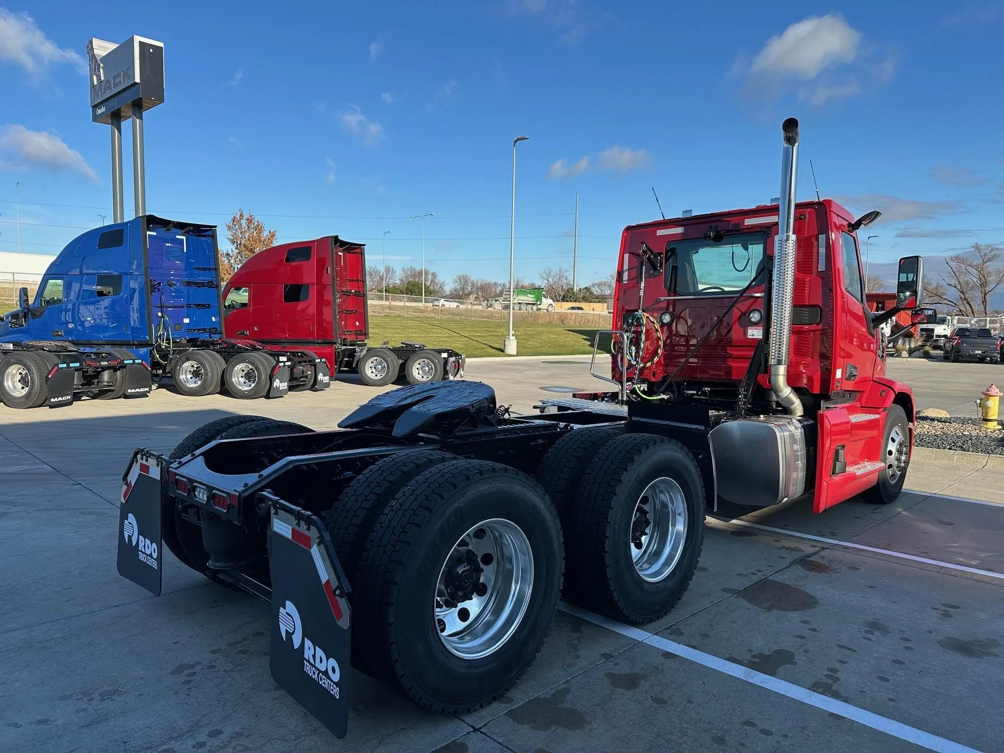 2026 Mack Pioneer — photo 5