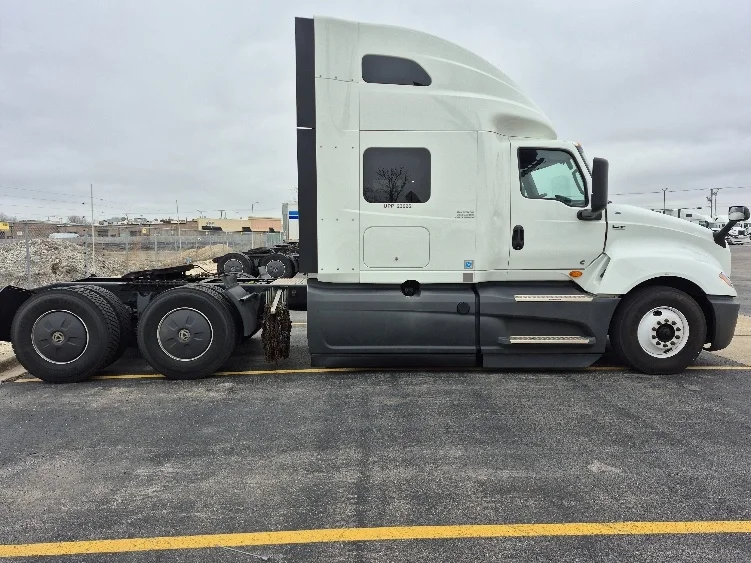 2023 International LT in La Porte, IN — photo 8