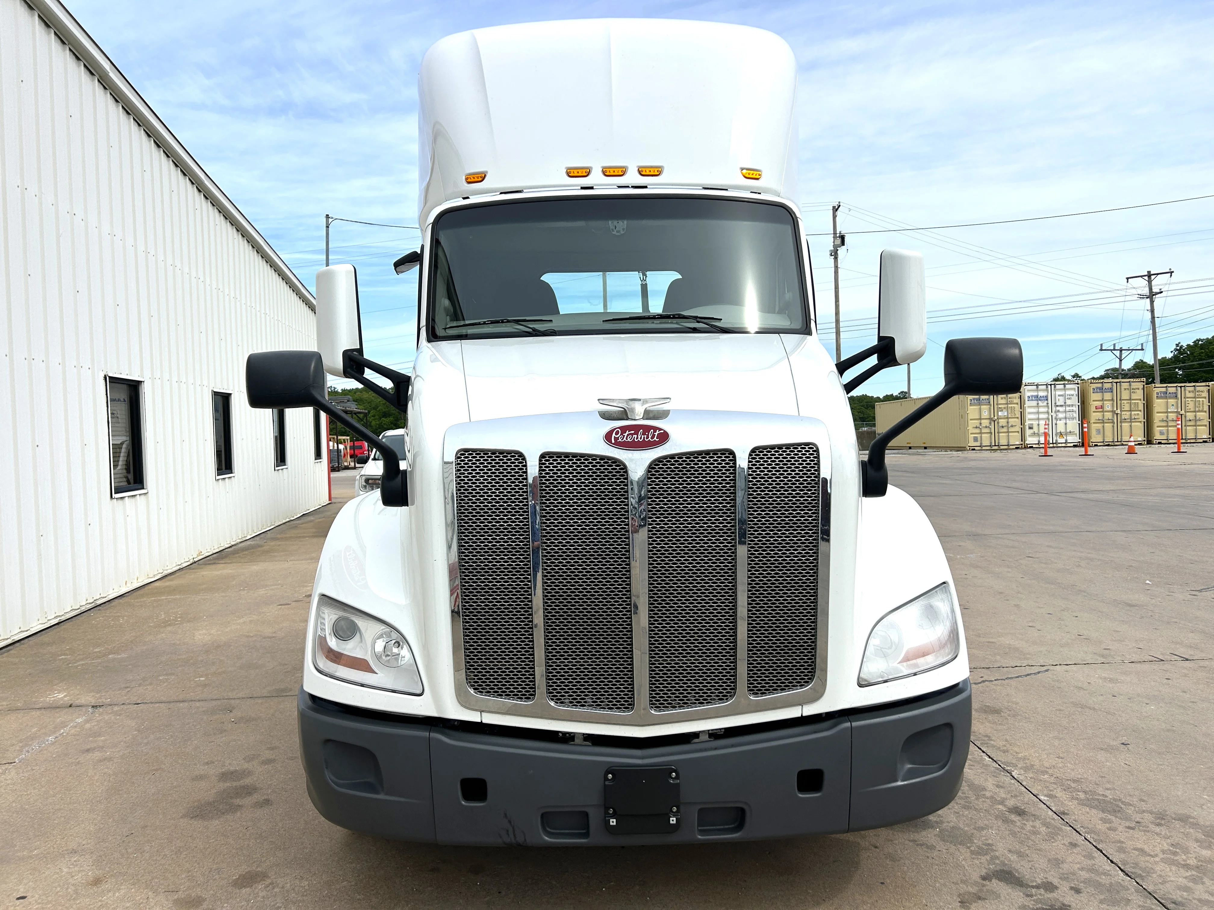 2021 Peterbilt 579 in Joplin, MO — photo 2