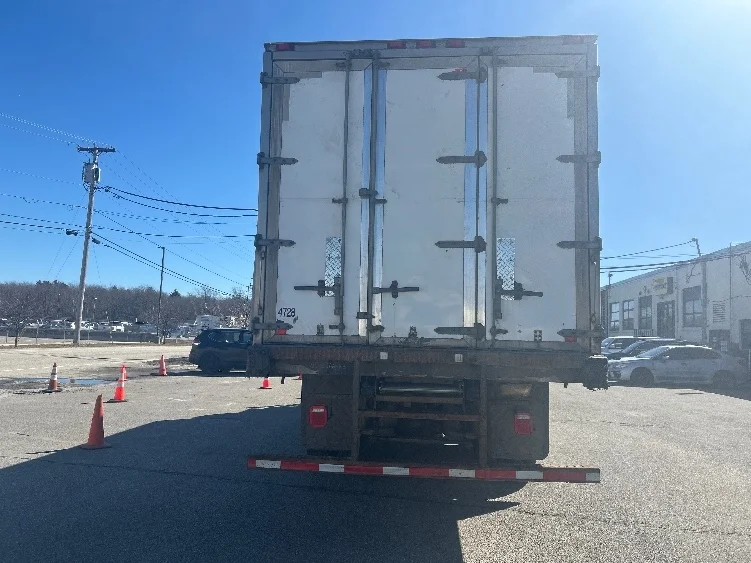 2020 Freightliner M2 106 - image 7