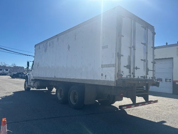 2020 Freightliner M2 106 - image 6