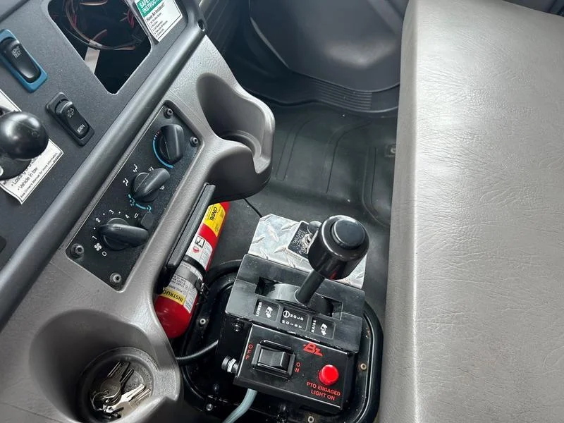 2020 Freightliner M2 106 in Walton, KY — photo 12