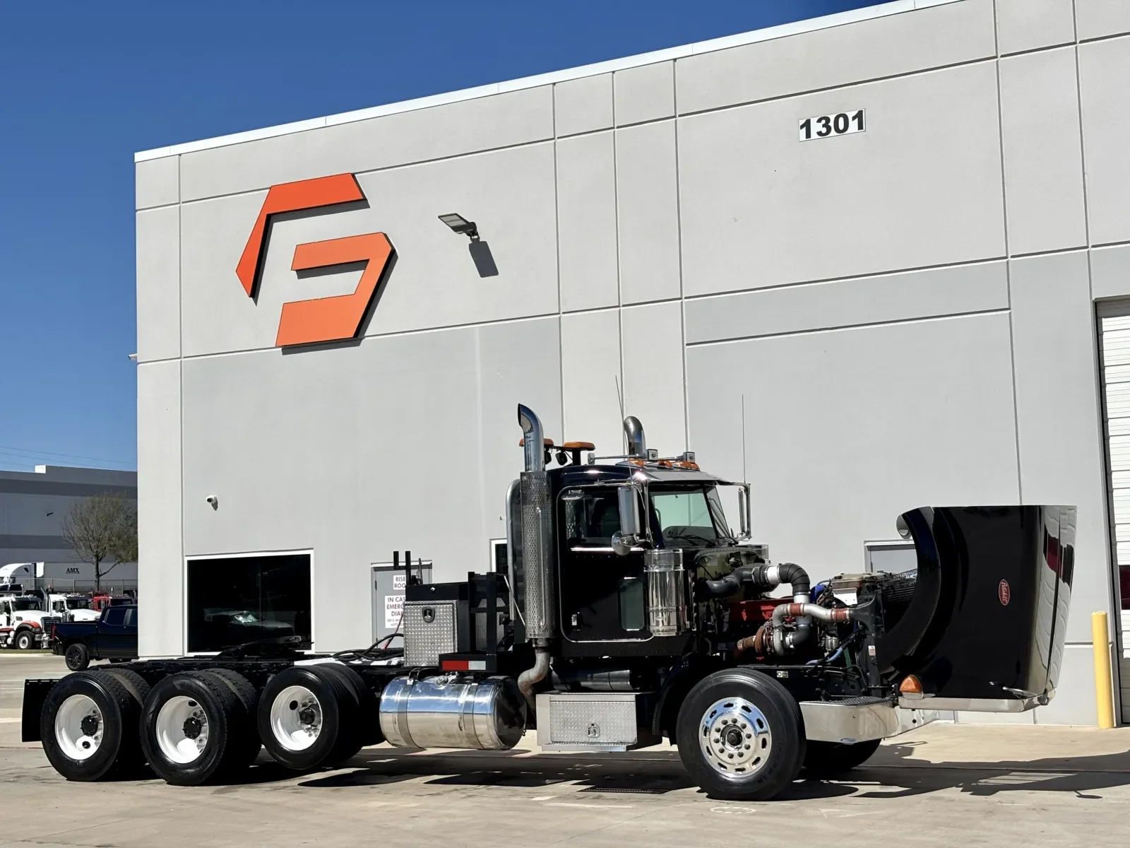2010 Peterbilt 367 in Hutchins, TX — photo 7