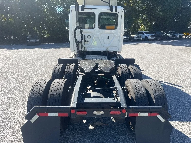 2019 Freightliner in Pensacola, FL — photo 6