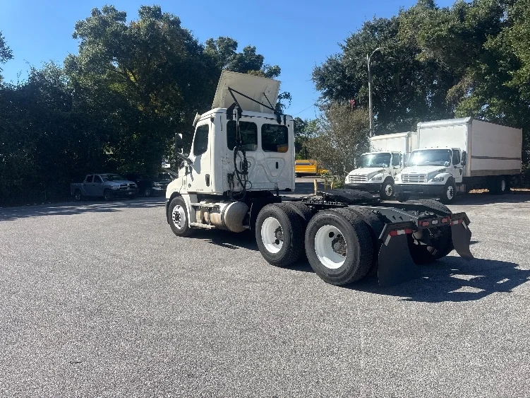 2019 Freightliner in Pensacola, FL — photo 5