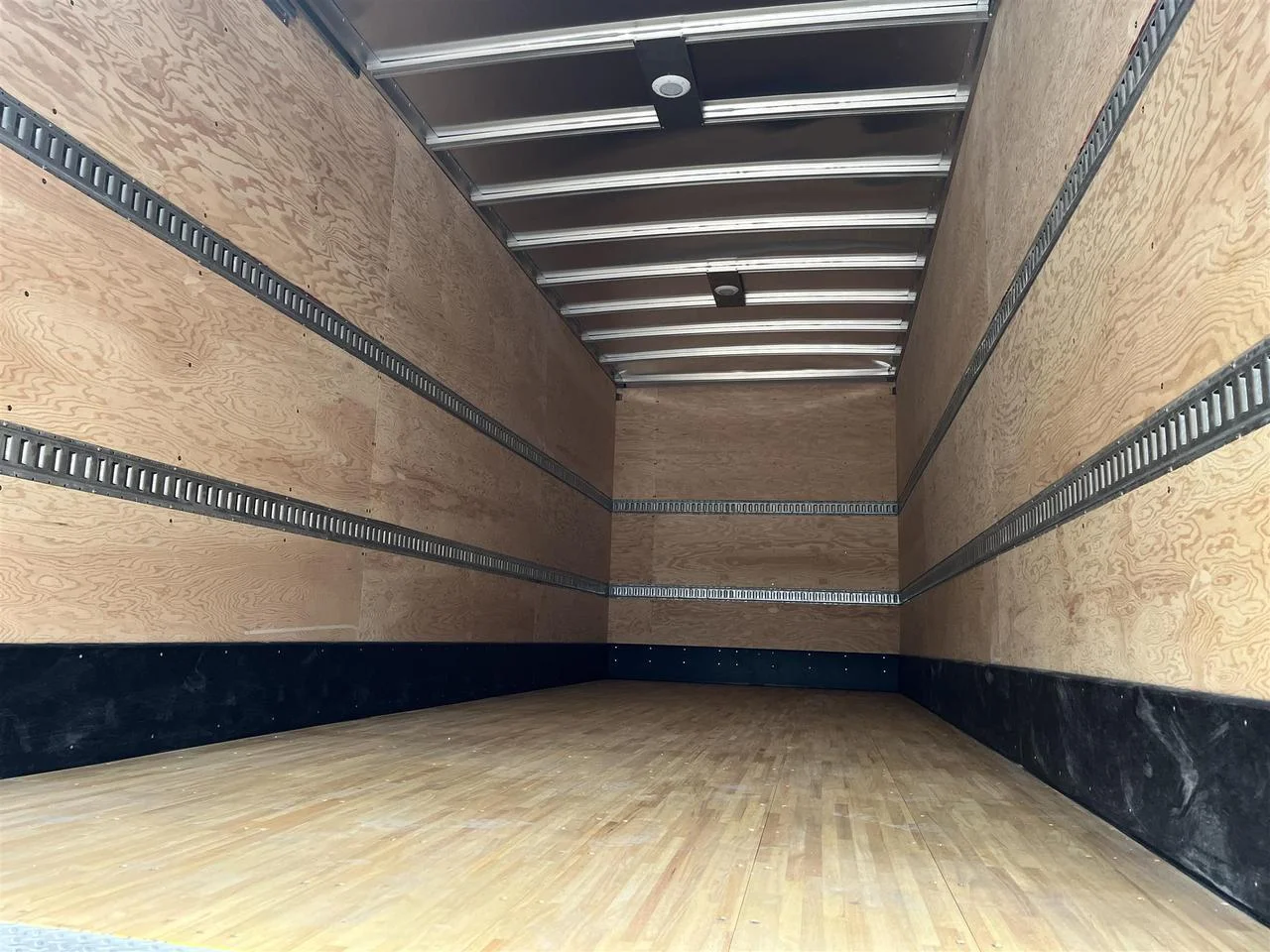 2026 Peterbilt 536 - image 3