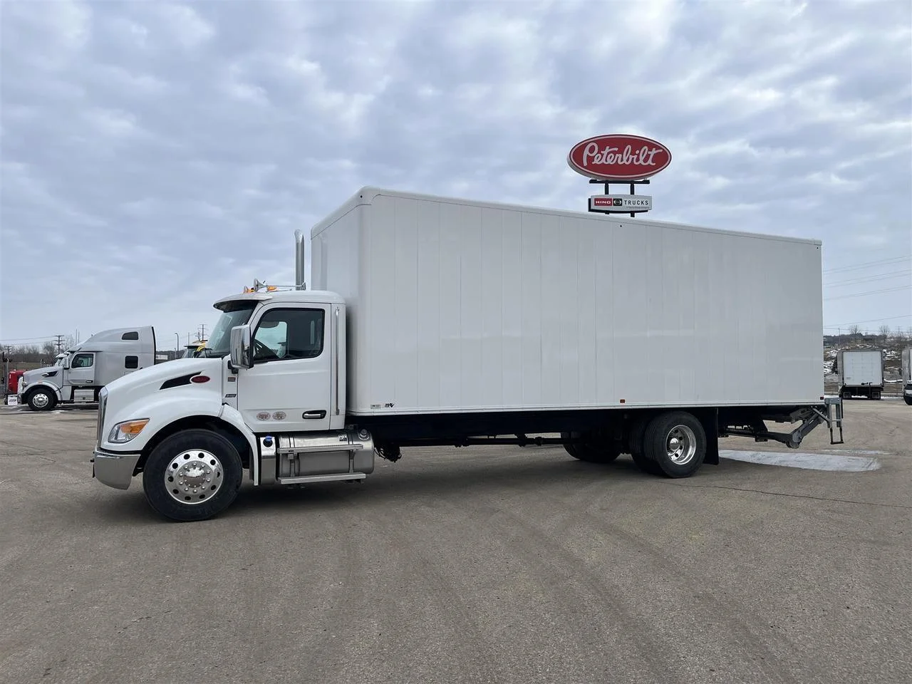 2026 Peterbilt 536