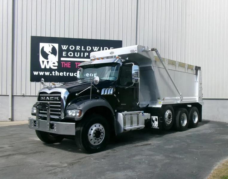 2023 Mack Granite