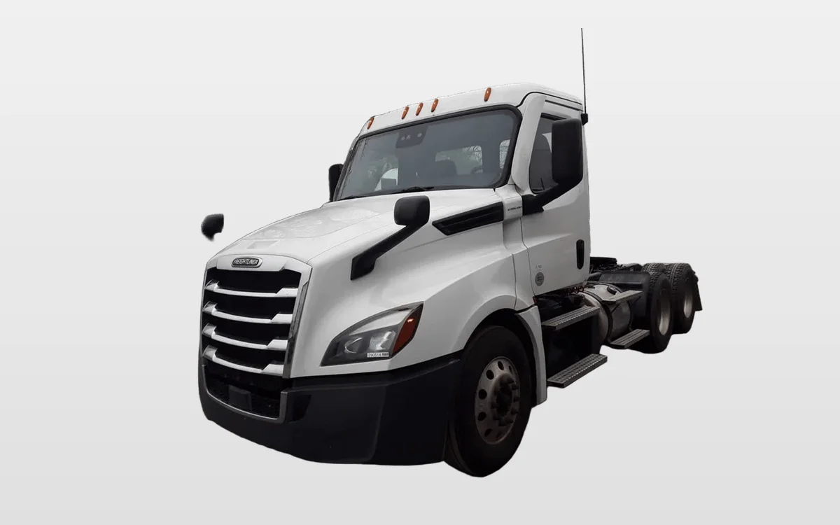 2021 Freightliner Cascadia - image 1