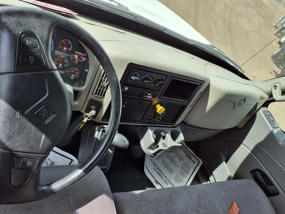 2019 International 4300 in Commerce City, CO — photo 7