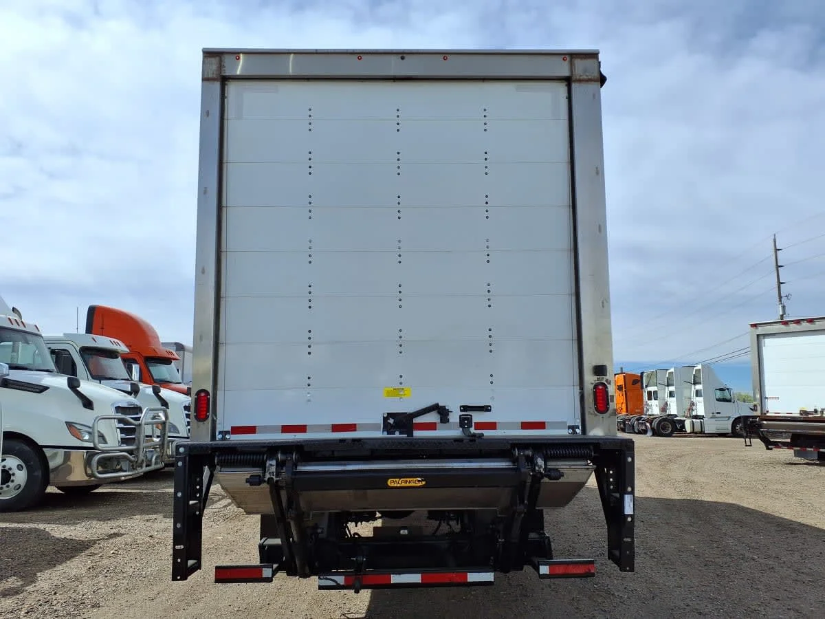 2019 International 4300 in Commerce City, CO — photo 5