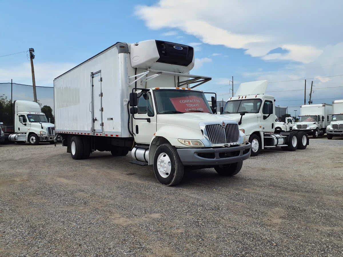 2018 International 4300 in St. Rose, LA — photo 3