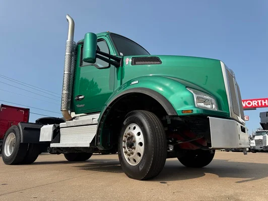 2022 Kenworth T880 in Dallas, TX — photo 8