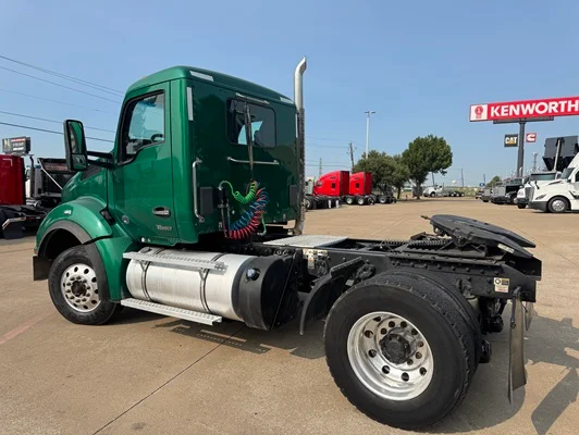 2022 Kenworth T880 in Dallas, TX — photo 14