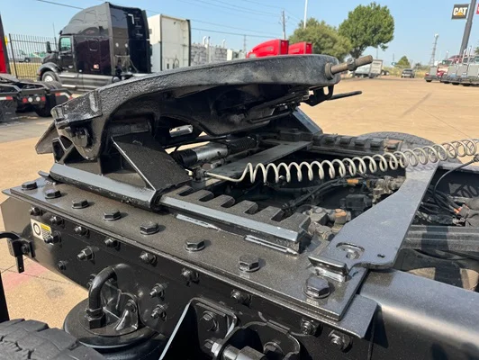 2022 Kenworth T880 in Dallas, TX — photo 20