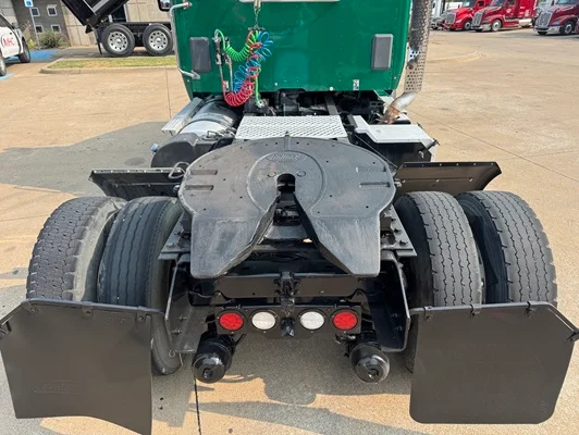 2022 Kenworth T880 in Dallas, TX — photo 4