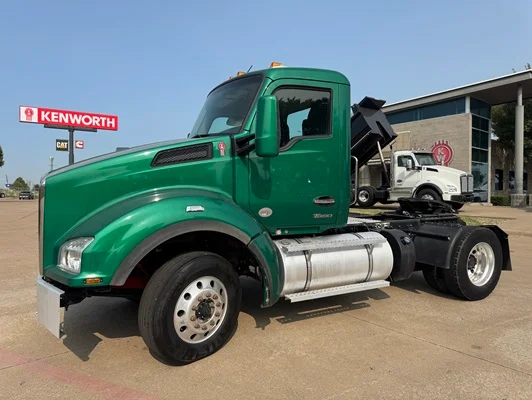 2022 Kenworth T880 in Dallas, TX — photo 2