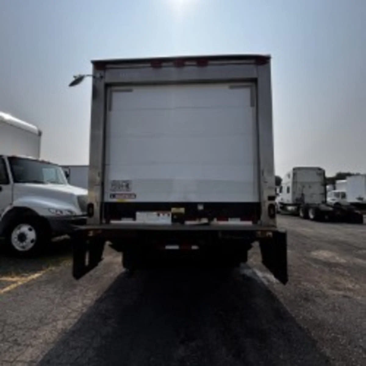 2018 Isuzu NPR - image 5