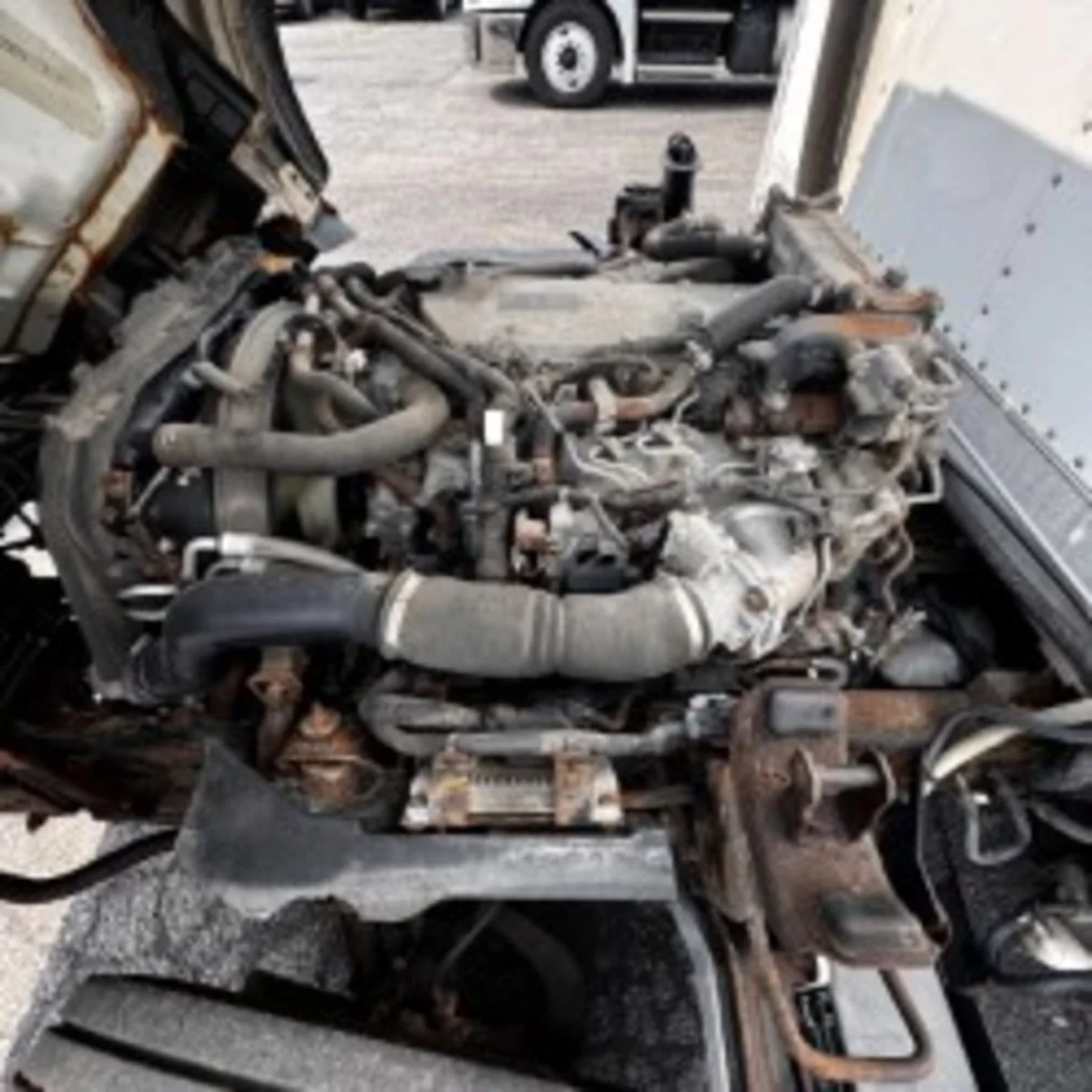 2018 Isuzu NPR - image 10