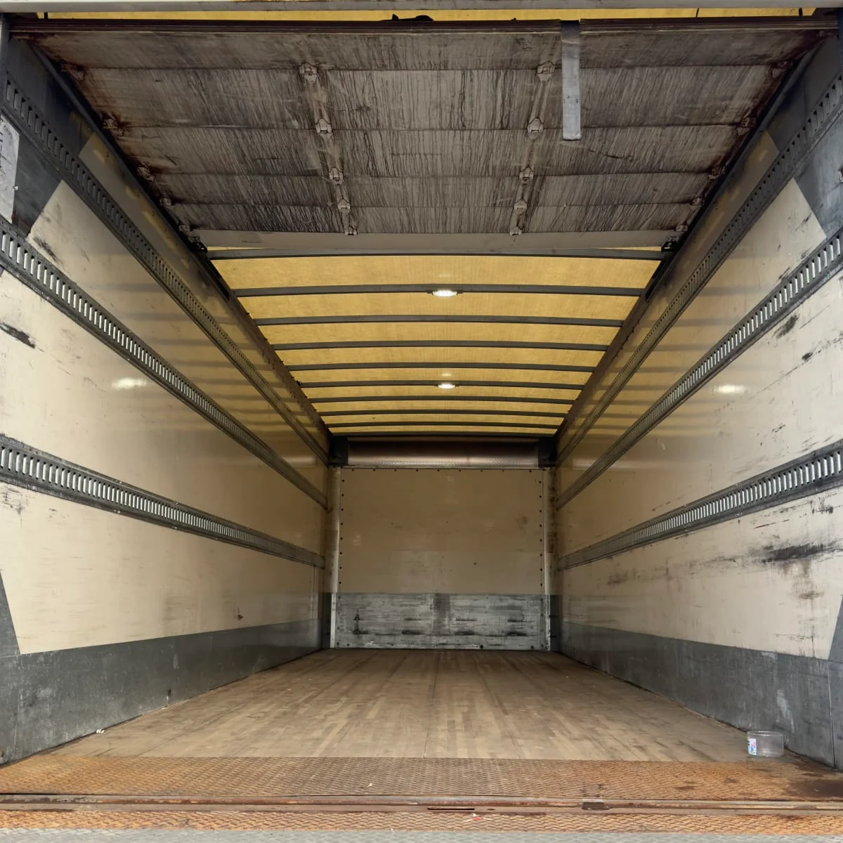 2016 Hino 338 - image 8