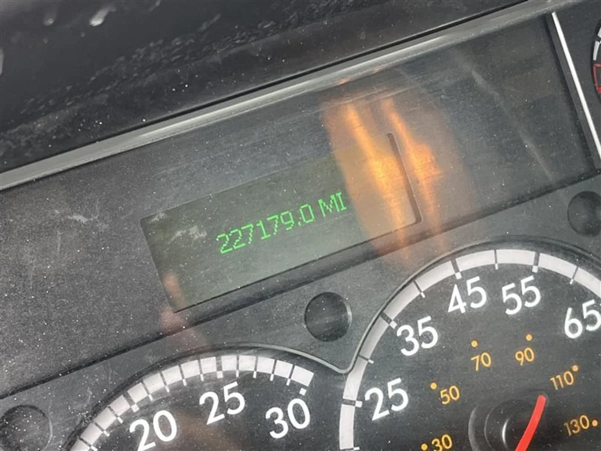 2019 Freightliner M2 106 - image 10