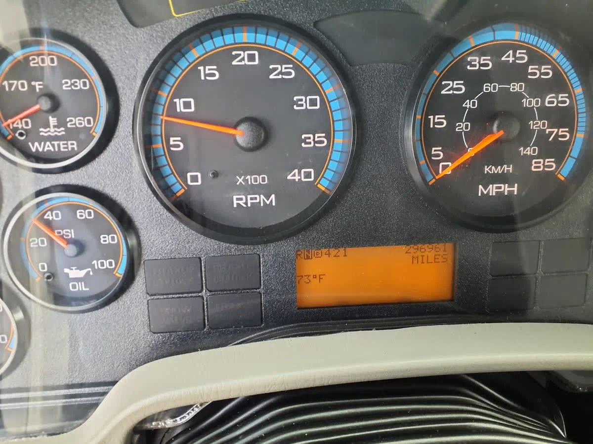 2019 International 4300 in Altoona, IA — photo 10