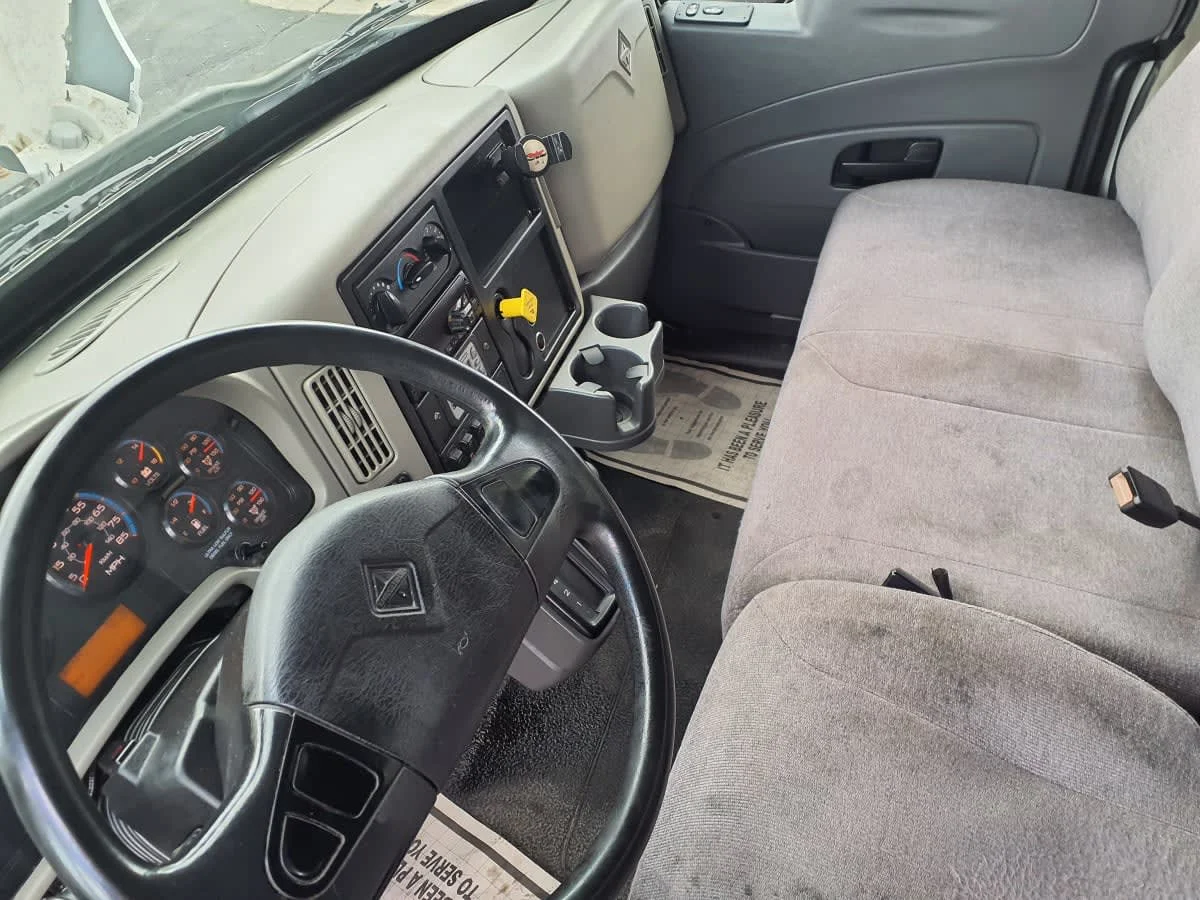 2019 International 4300 in Altoona, IA — photo 7