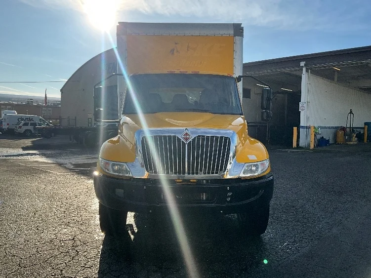 2021 International MV - image 2