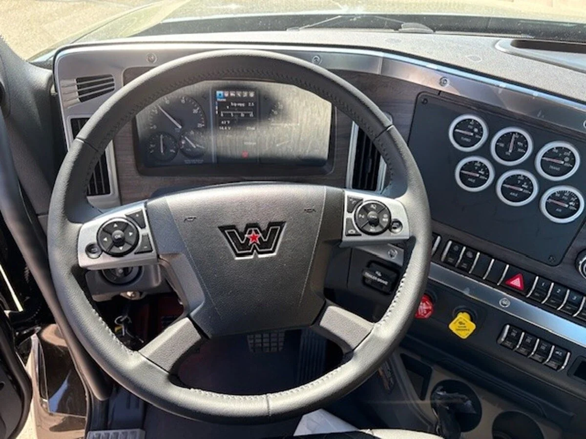 2027 Western Star 49X — photo 14