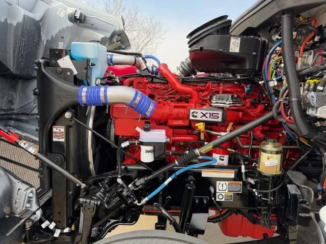 2027 Peterbilt 567 - image 14