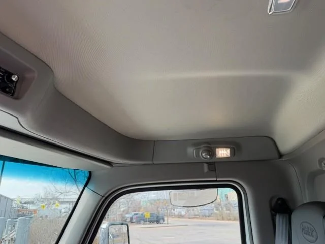 2027 Peterbilt 567 - image 44