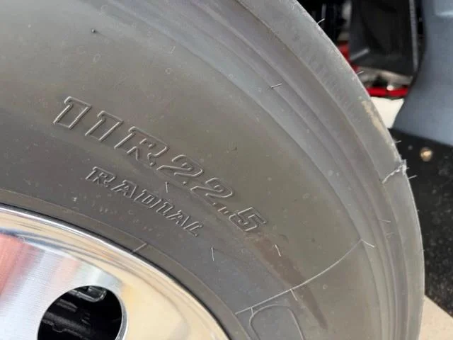 2027 Peterbilt 567 - image 12