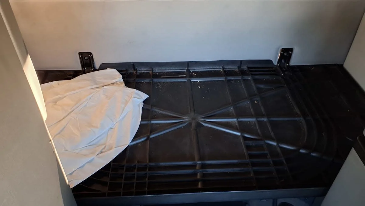 2019 Volvo VNR 640 - image 8