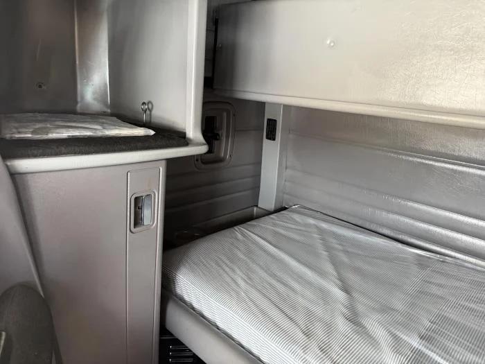2022 Peterbilt 389 — photo 16