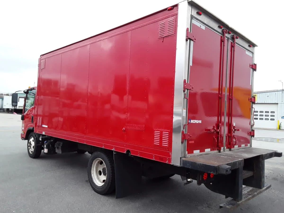 2019 Isuzu NRR - image 6