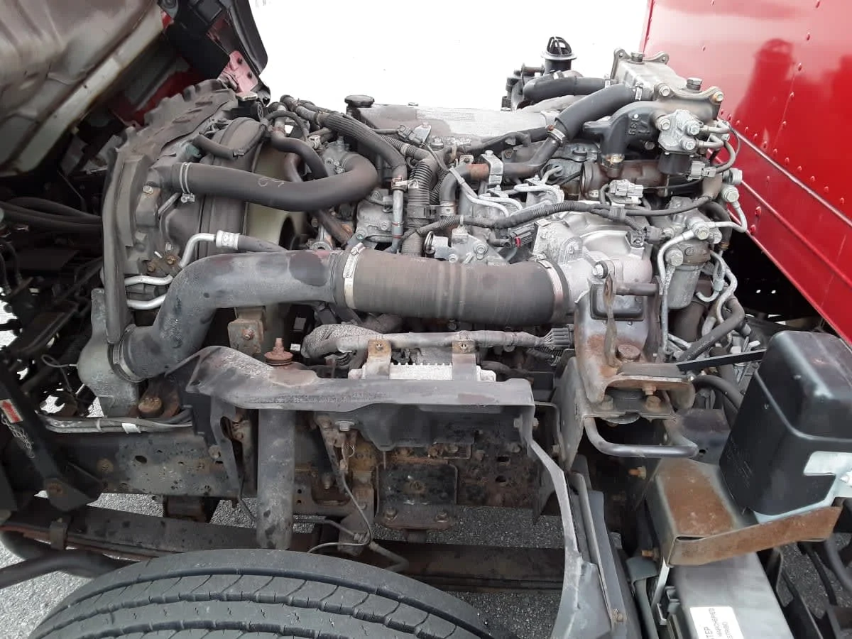 2019 Isuzu NRR in Salisbury, MA — photo 9