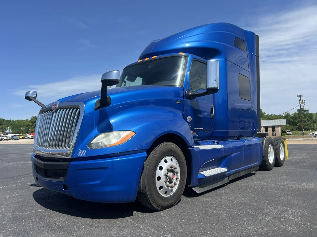 2020 International LT in Pharr, TX