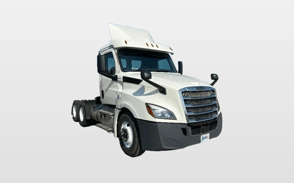 2019 Freightliner - image 1