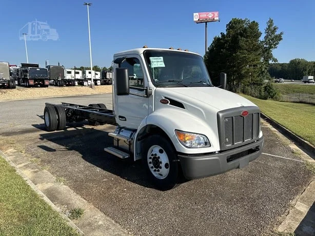 2025 Peterbilt 537 in GA — photo 2
